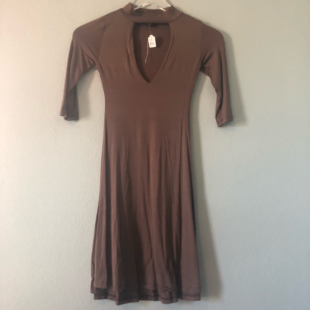 🌸 Boutique | Mocha choker neck dress